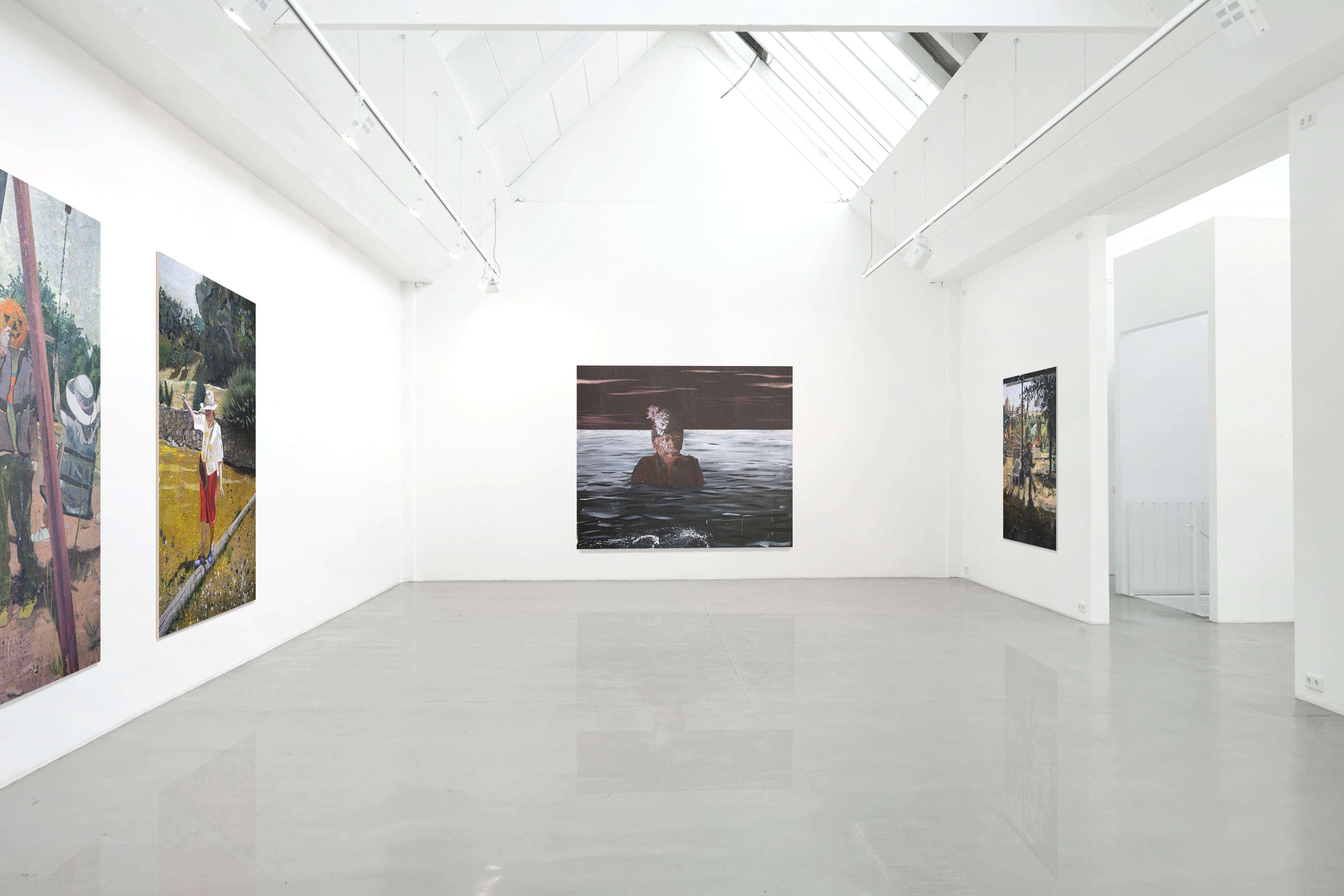 New Viewings \ Caitlin Yardley